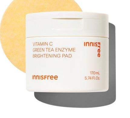 Innisfree Vitamin C Green Tea Enzyme Brightening Pads – Exfoliate, Brighten & Glow | CanZee

